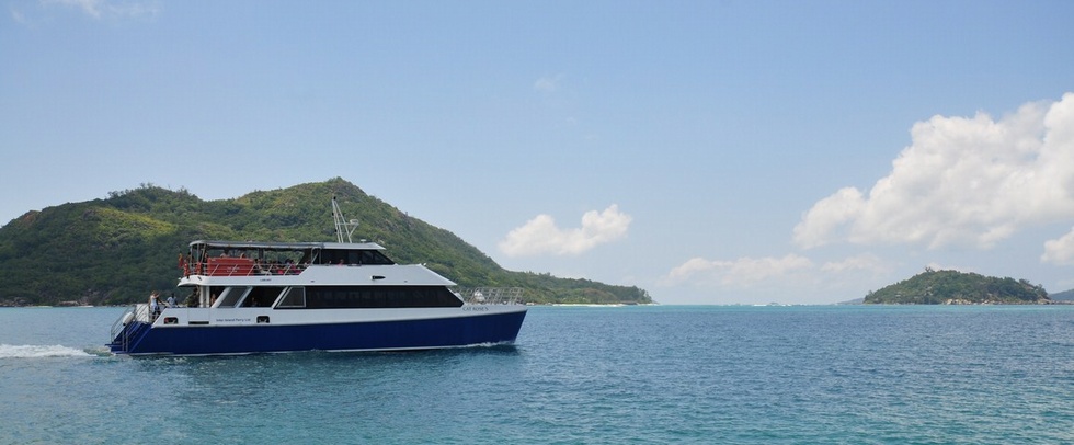 INTER ISLAND FERRY SERVICE - Praslin